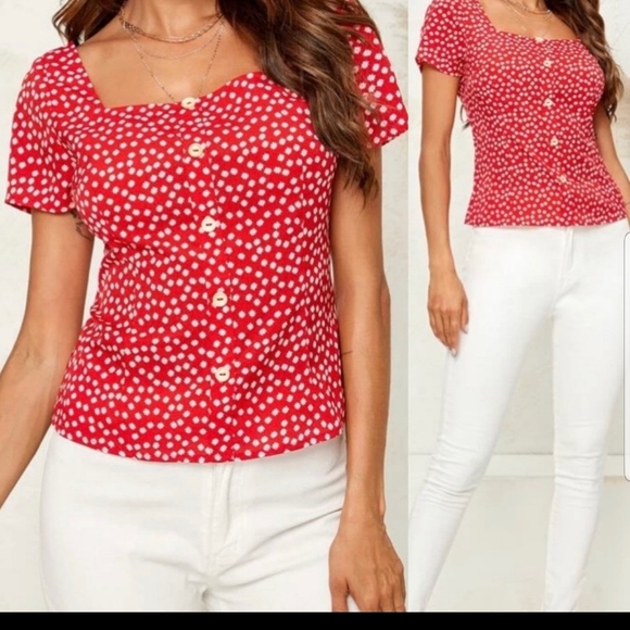 NEW Sweetheart Blossoms Button Front Top - Picture 6 of 6